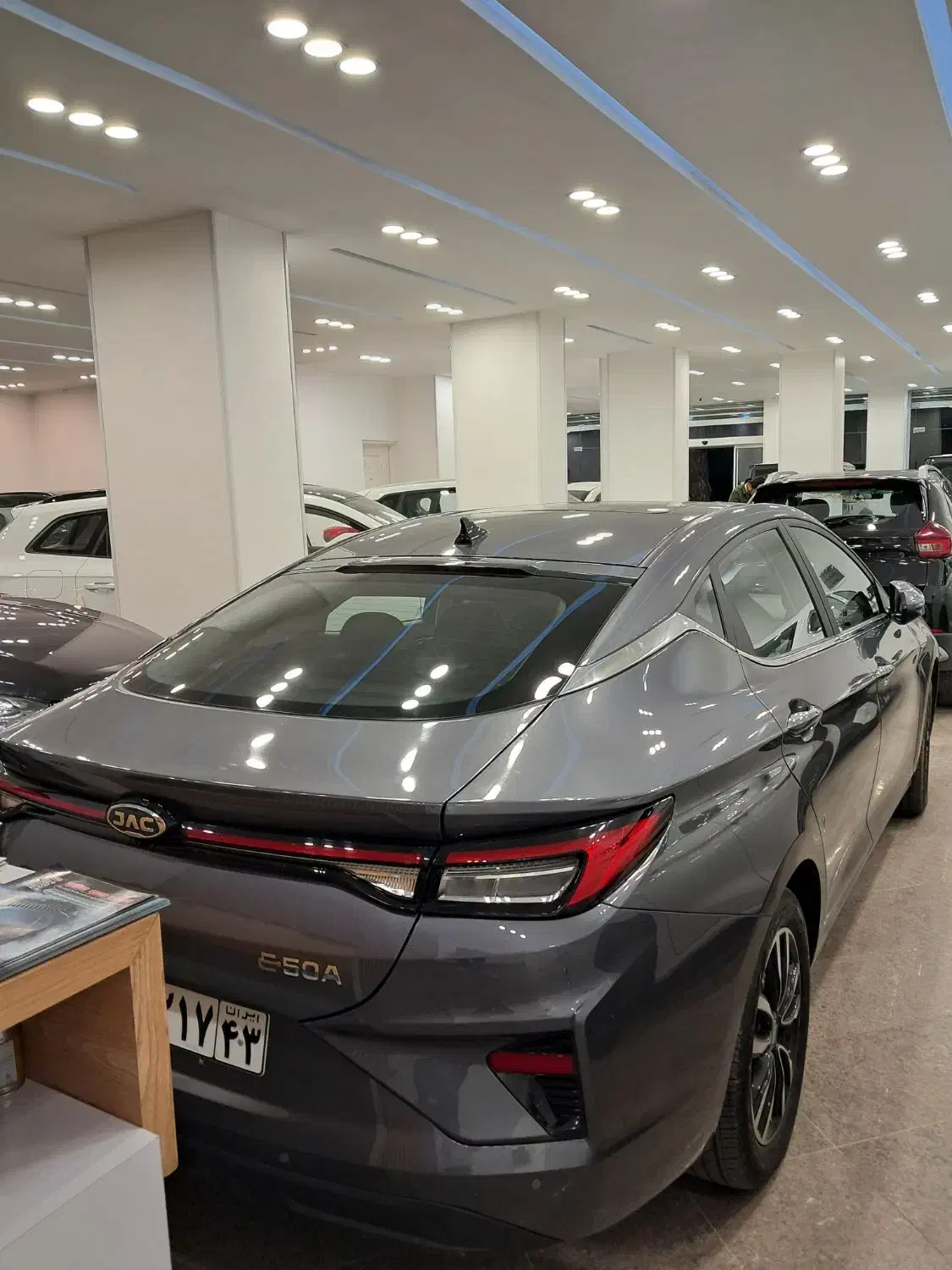 کی ام سی برقی|خودرو سواری و وانت|اصفهان, امامزاده اسماعیل|دیوار