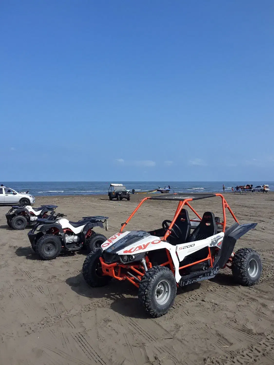 ویلا ساحلی شمال رو به دریا بندر انزلی|اجارهٔ کوتاهمدت آپارتمان و سوئیت|بندر انزلی, معلم|دیوار