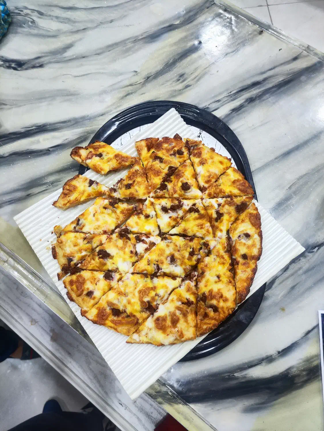 پیتزا|خوردنی و آشامیدنی|هرسین, |دیوار