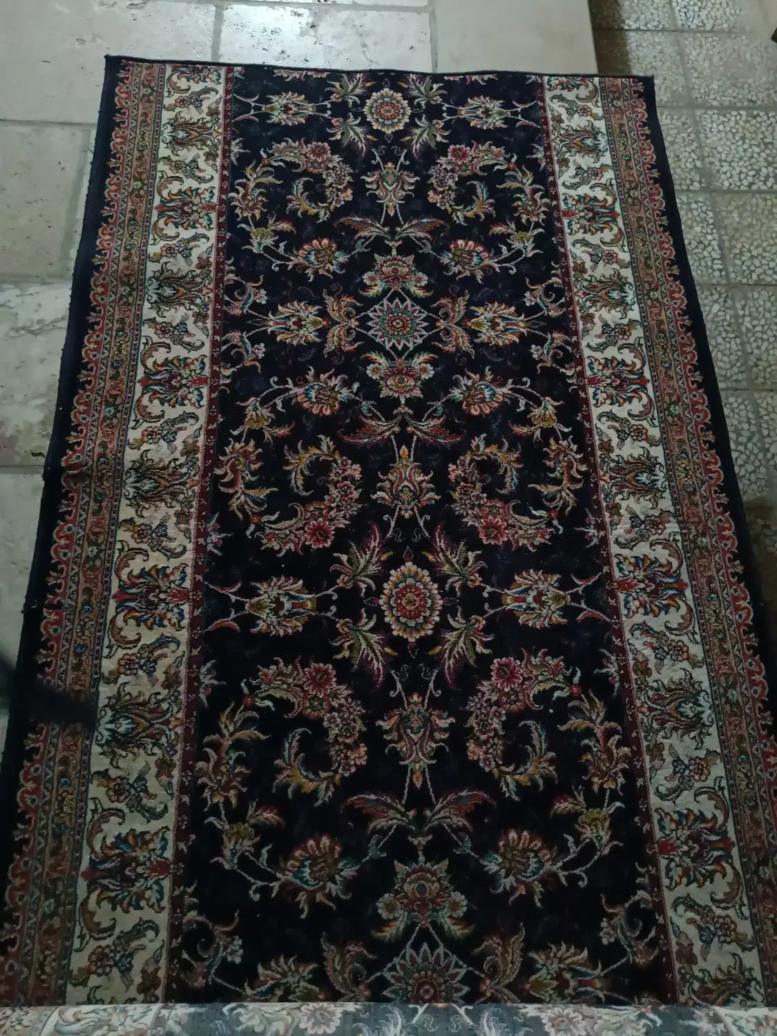 فرش راهرو|فرش|شاهین‌شهر, ۹ دی|دیوار