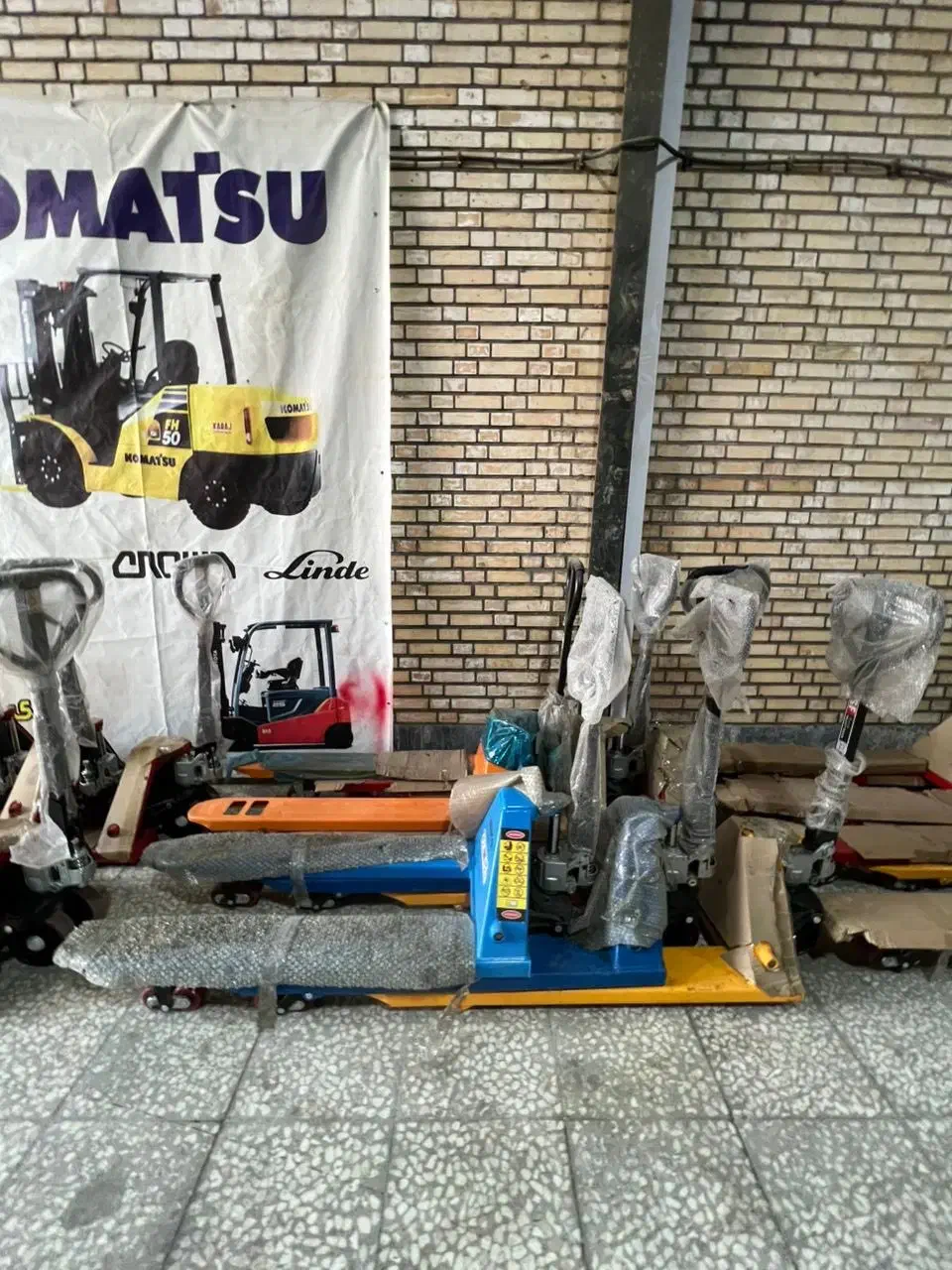 جک پالت و لیفتراک خسروشاهی|ماشینآلات صنعتی|پردیس, شهرک صنعتی خرمدشت فاز ۷|دیوار