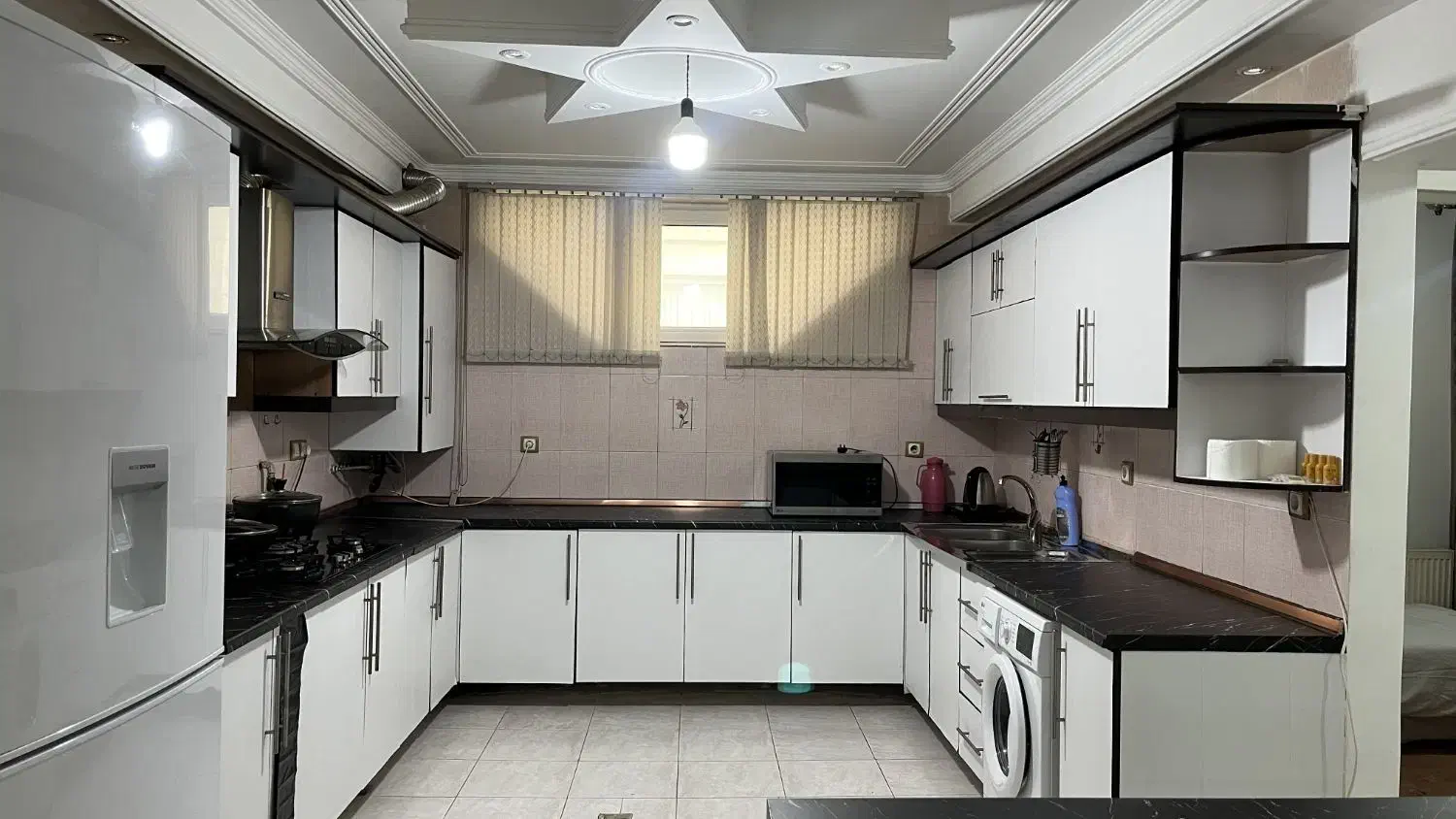 اجاره روزانه واحد چهار خواب مبله زرهی|اجارهٔ کوتاهمدت آپارتمان و سوئیت|شیراز, قدوسی شرقی|دیوار