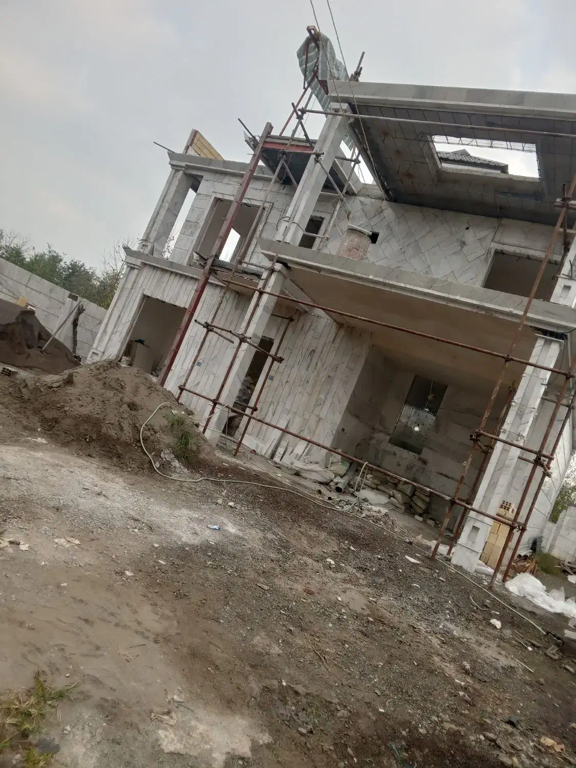 استاد کار گچ و شاگرد|استخدام معماری، عمران و ساختمانی|آستانه اشرفیه, |دیوار