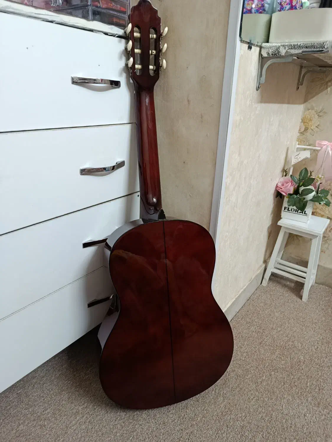 گیتار در حد نو|گیتار، بیس، امپلیفایر|اسلامشهر, مطهری|دیوار