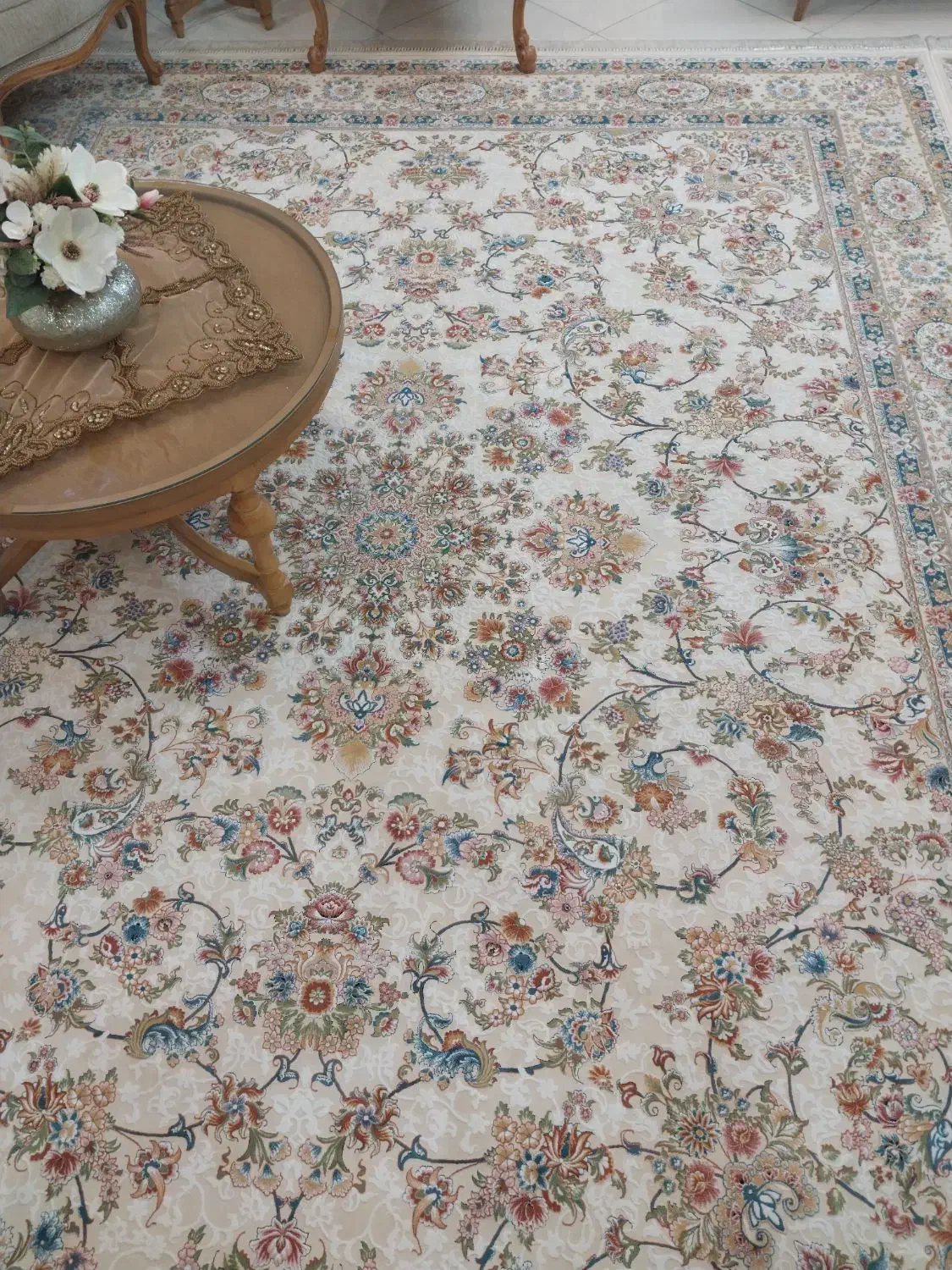 فرش ۱۲ متری ۱۲۰۰ شونه گل برجسته در حد نو|فرش|باقرشهر, |دیوار