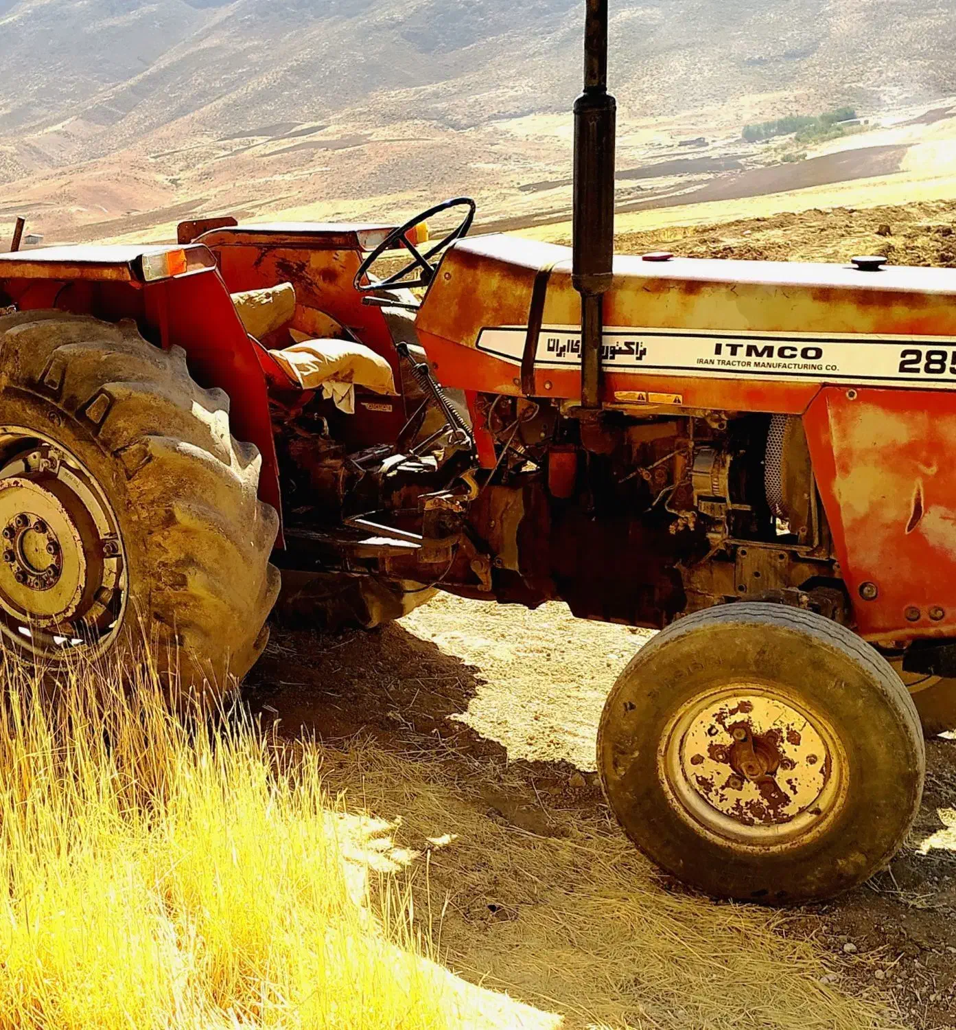 تراکتور فرگوسن مدل76|خودرو سنگین|زاغه, |دیوار