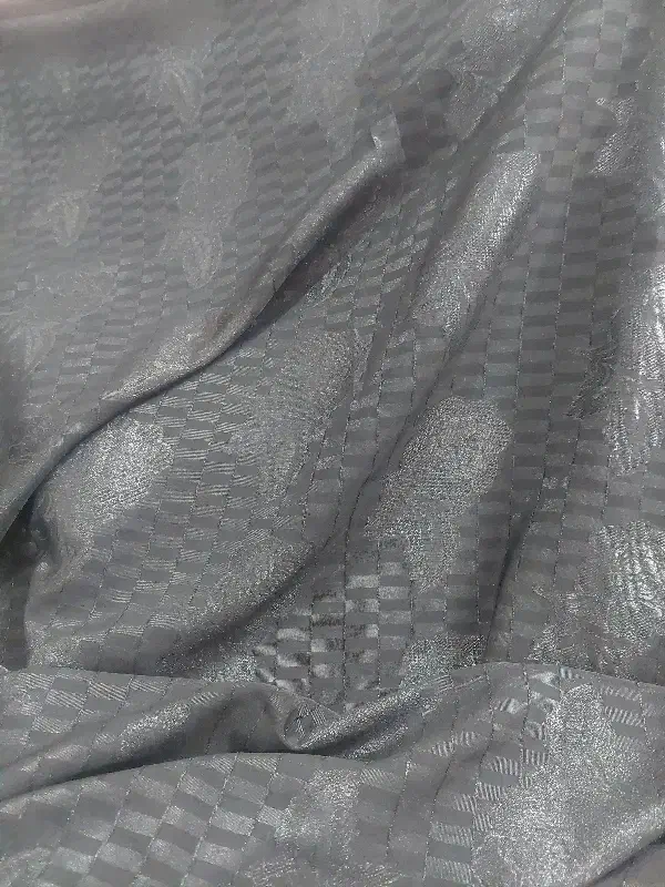 چادر|لباس|نیشابور, فردوسی جنوبی|دیوار