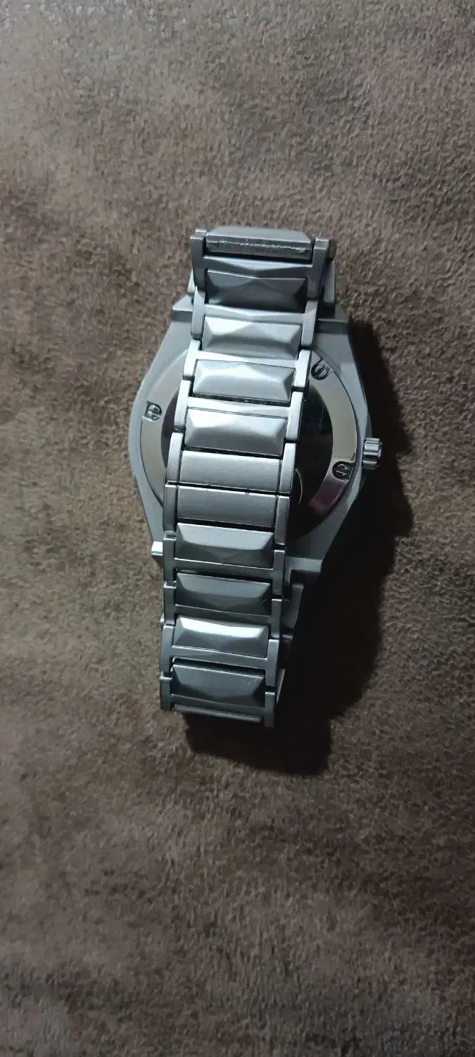 ساعت|ساعت|تربت جام, معدآباد|دیوار