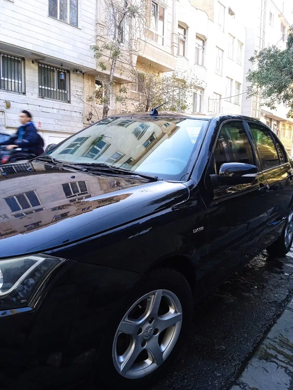 دنا فوق‌العاده سالم کم کار 94 مشکی بدونه رنگ|خودرو سواری و وانت|تهران, پرستار|دیوار