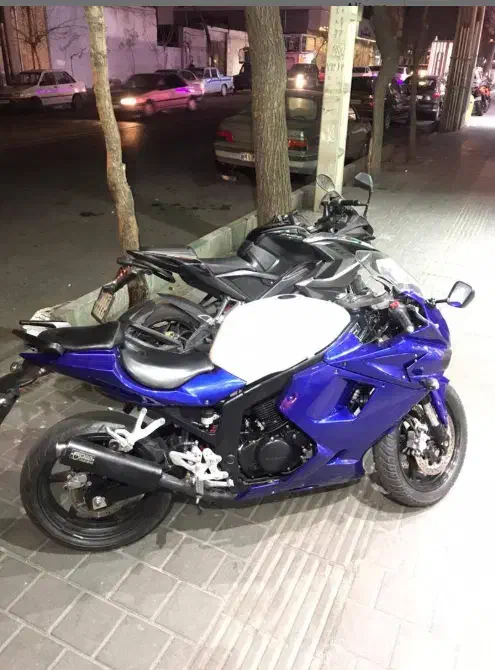 هیوسانگ سفارش کویر موتور|موتورسیکلت|تهران, استخر|دیوار