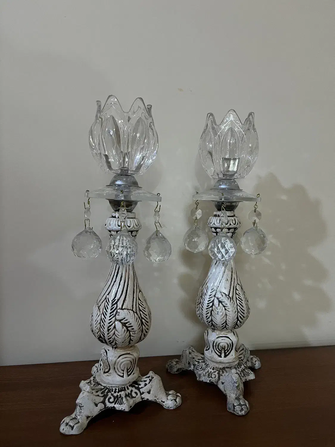 دوعدد شمعدان|چراغ خواب و آباژور|بابل, |دیوار