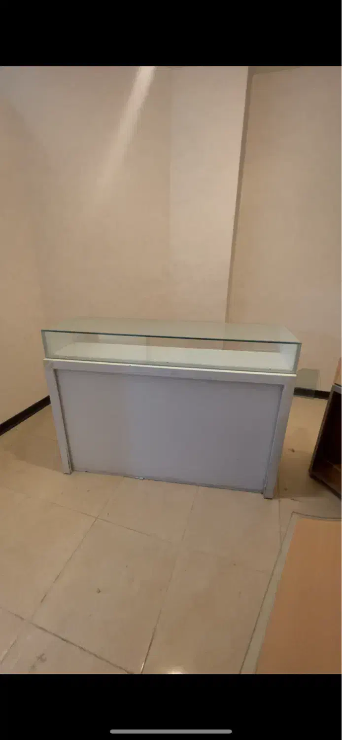 پیشخوان و میز اداری|فروشگاه و مغازه|اصفهان, پارک مشتاق|دیوار