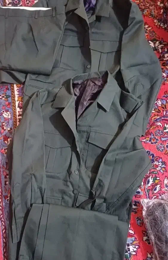 لباس|لباس|اصفهان, سپاهان‌شهر|دیوار