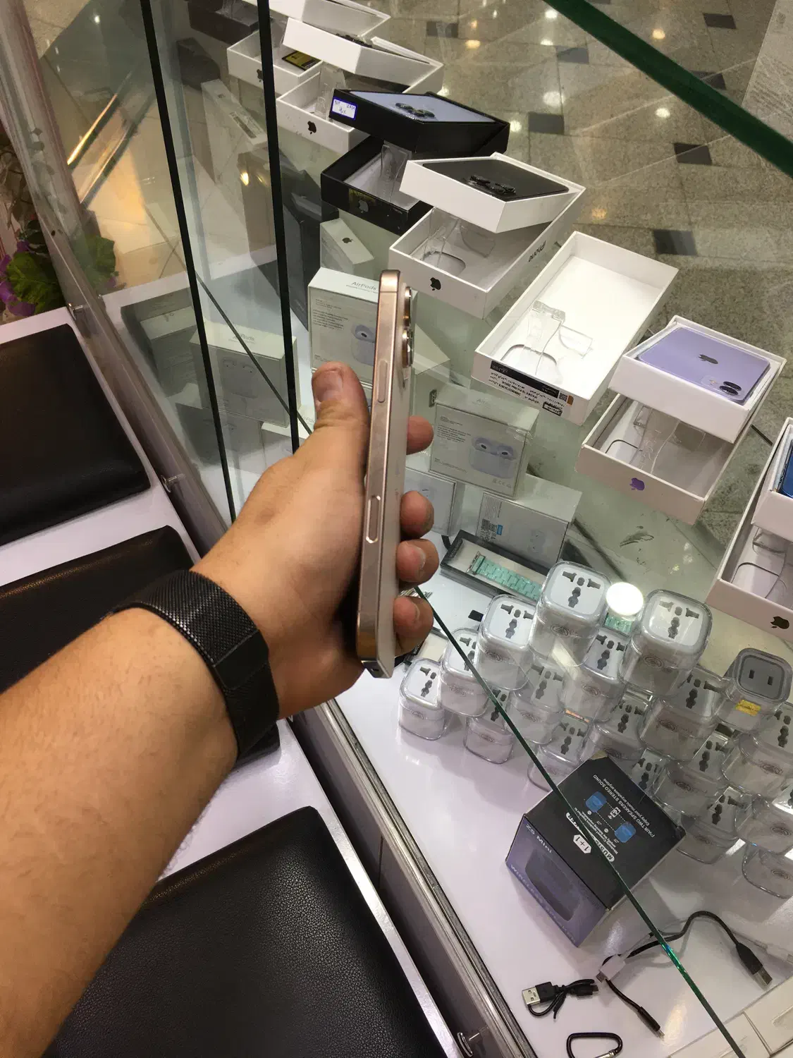 16 پرو مکس شرکتی|موبایل|رشت, چله خانه|دیوار