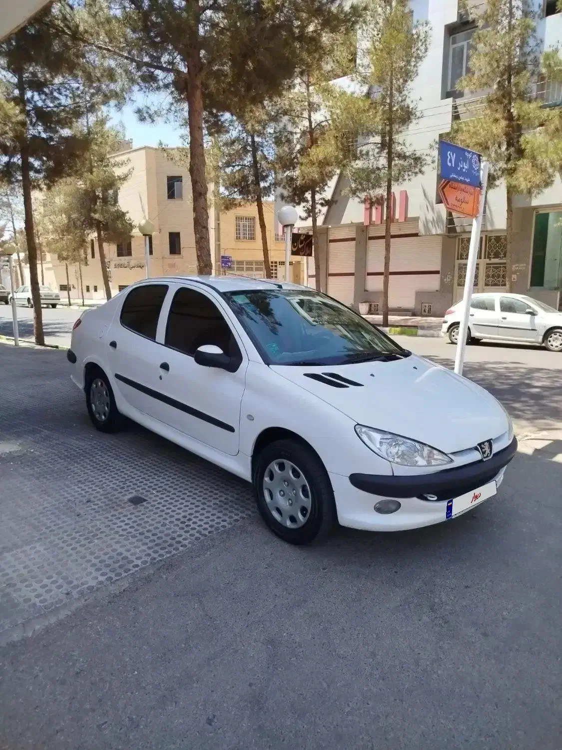 پژو 206 صندوقدار v8 موتور تیوفایو|خودرو سواری و وانت|رفسنجان, |دیوار