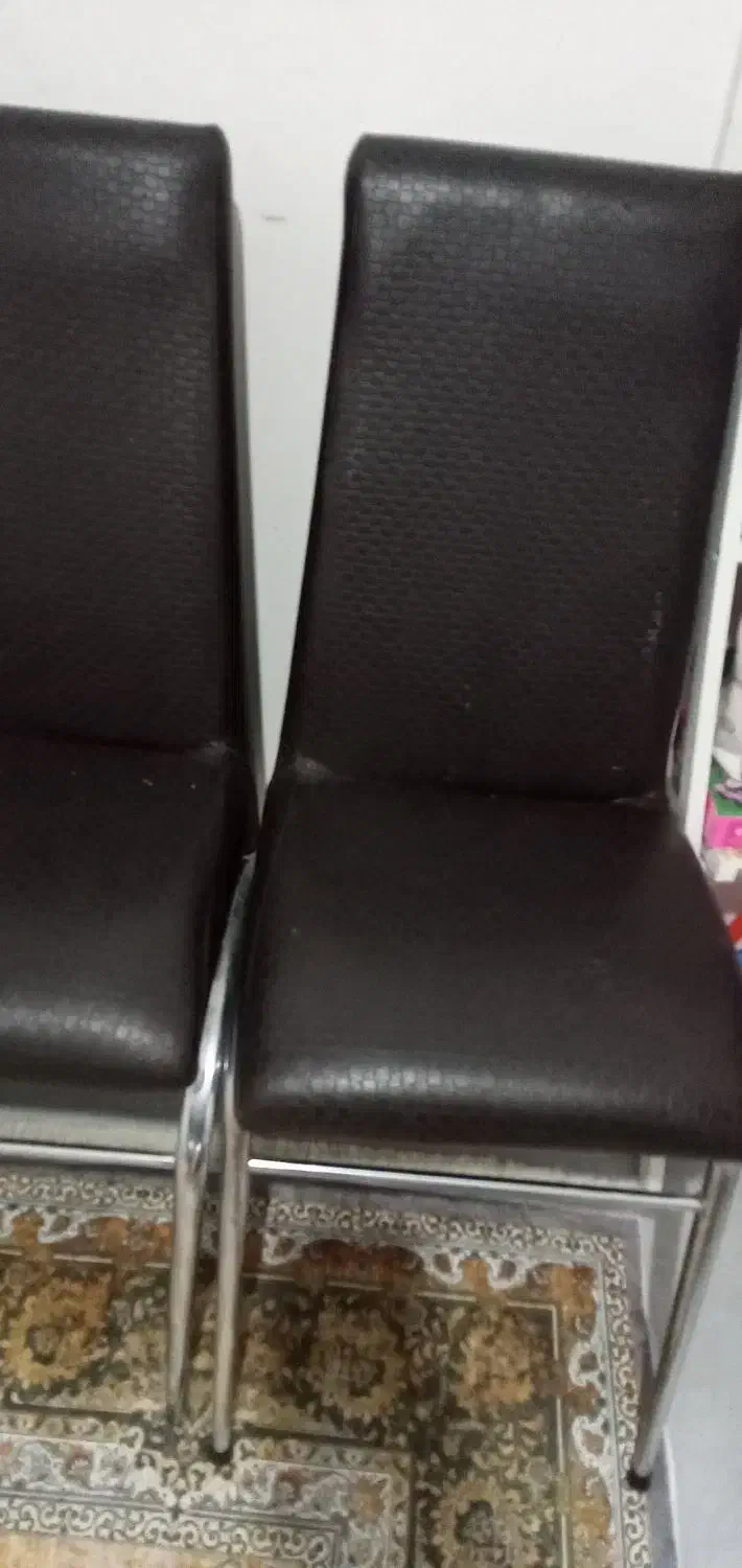 ۳عدد صندلی چرم مناسب همه جا|میز و صندلی غذاخوری|مهاباد (آذربایجان غربی), |دیوار