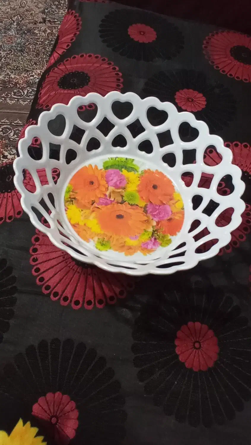 میوه خوری ملامین در حدنو سایزش 28 ارتفاش 15|ظروف سرو و پذیرایی|نجف‌آباد, قلعه سفید|دیوار