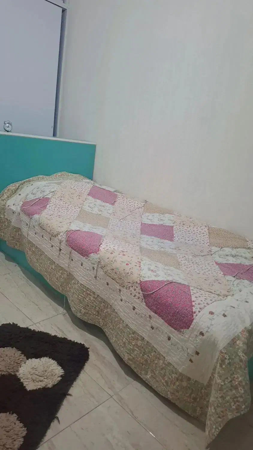 فروش کتابخانه وتخت خواب|کتابخانه، شلف، قفسه‌های دیواری|پاکدشت, پاکدشت (مامازند)|دیوار