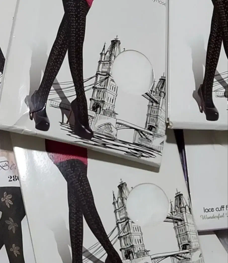 ساپورت های زنانه مشکی طرح دار|لباس|شهرکرد, |دیوار