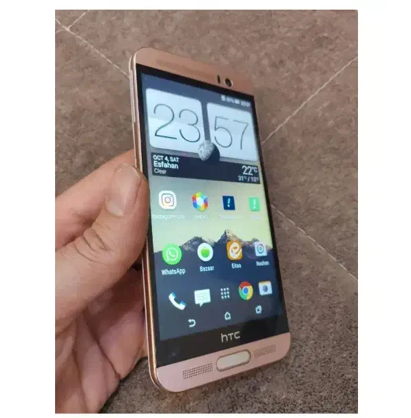 گوشی HTC با حافظه 32 گیگ + پاوربانک اشانتیون|موبایل|تهران, هفده شهریور|دیوار