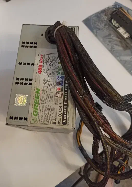 پاور گرین 480 وات|قطعات و لوازم جانبی رایانه|دماوند, گیلاوند|دیوار