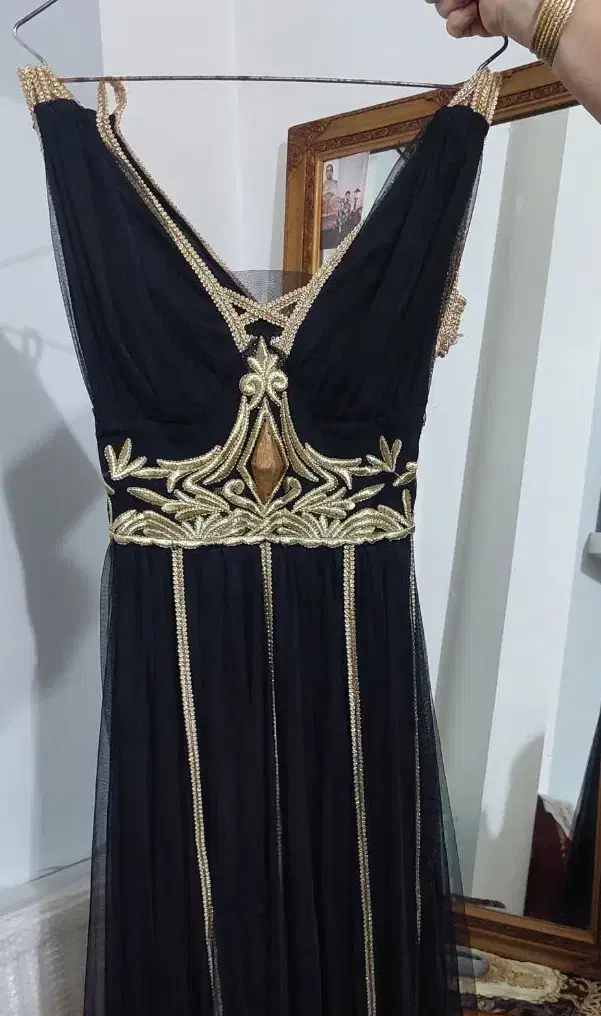 لباس مجلسی|لباس|سلمان‌شهر, |دیوار