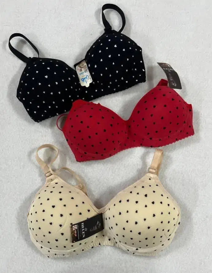 لباس زیر|لباس|کاشان, ولیعصر|دیوار