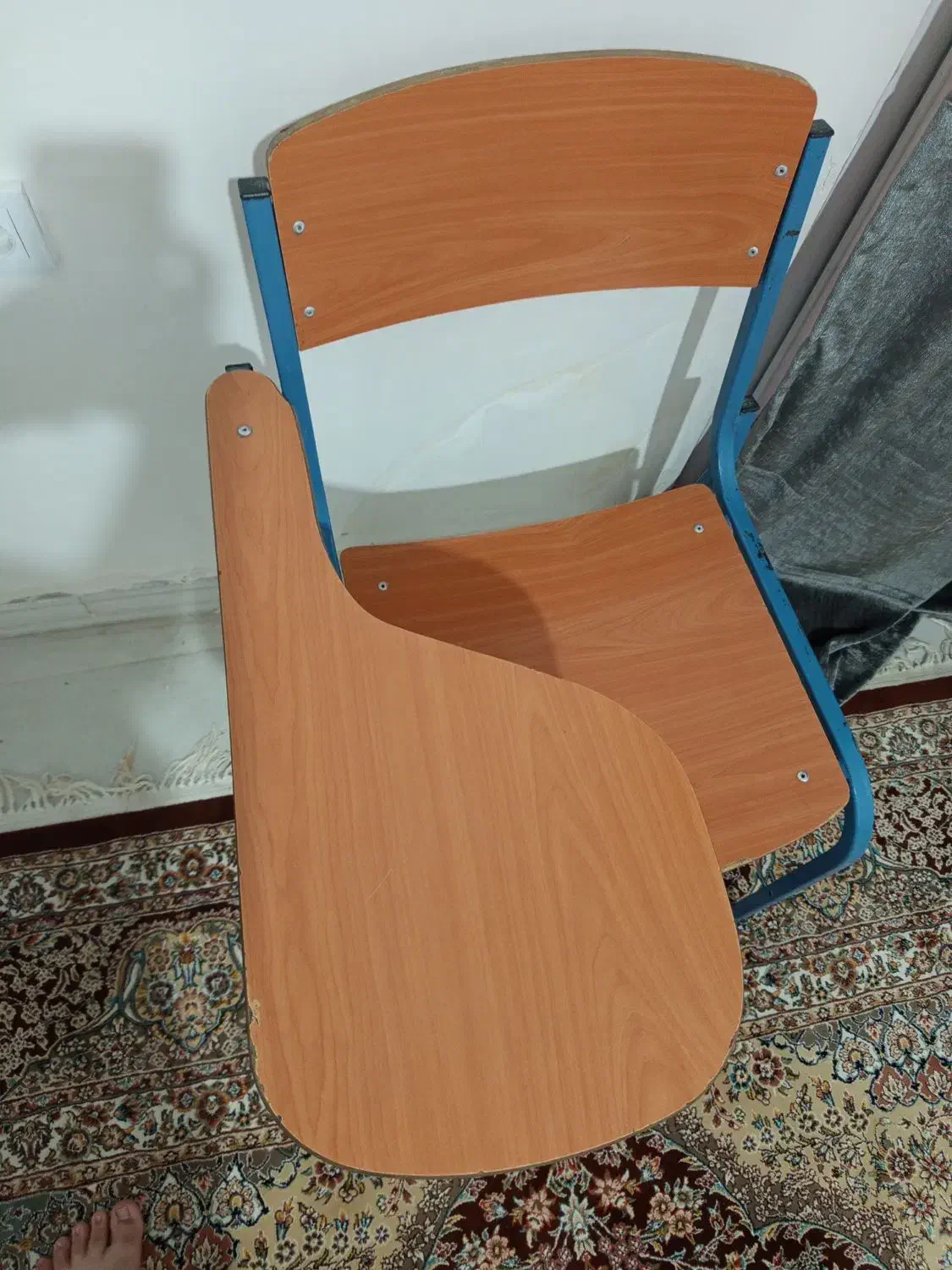 صندلی مدرسه|صندلی و نیمکت|زاهدان, |دیوار