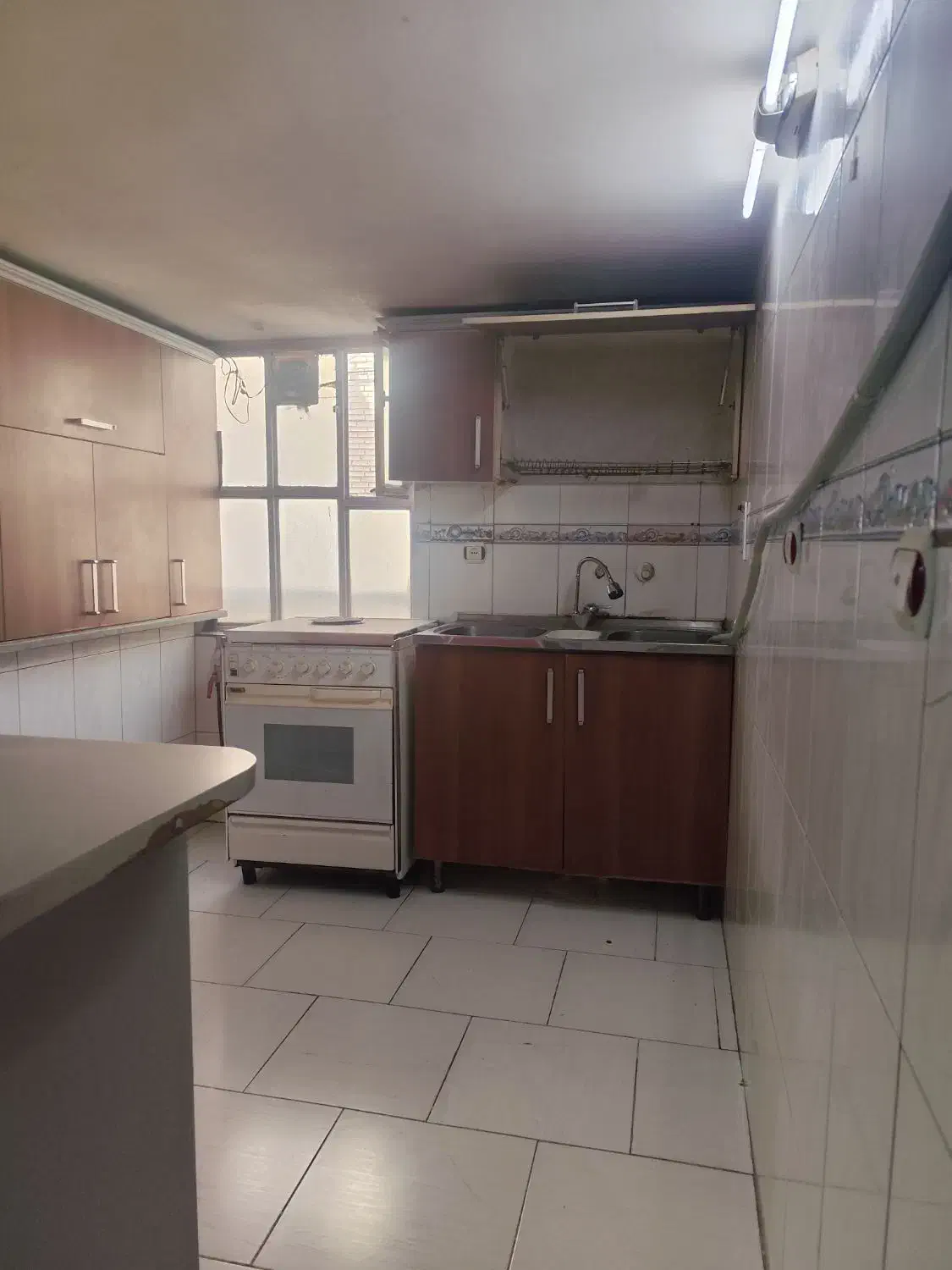 واحد مسکونی سرویس مجزا مناسب زوج یا خانم موجه|اجارهٔ خانه و ویلا|تهران, سعیدآباد|دیوار