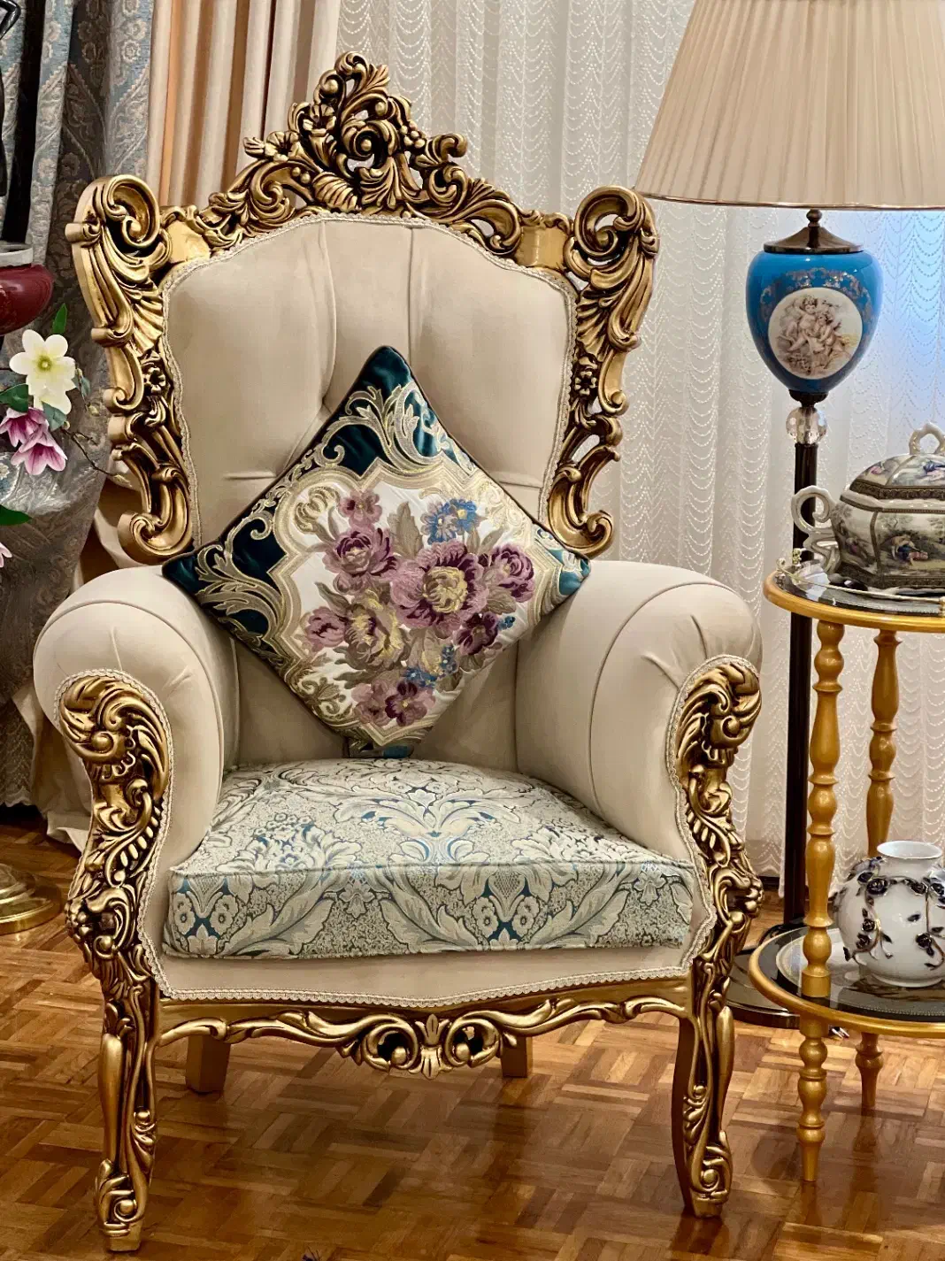 مبلمان استیل سلطنتی و میزناهارخوری نو ((جهیزیه))|مبلمان خانگی و میز عسلی|تهران, فرمانیه|دیوار