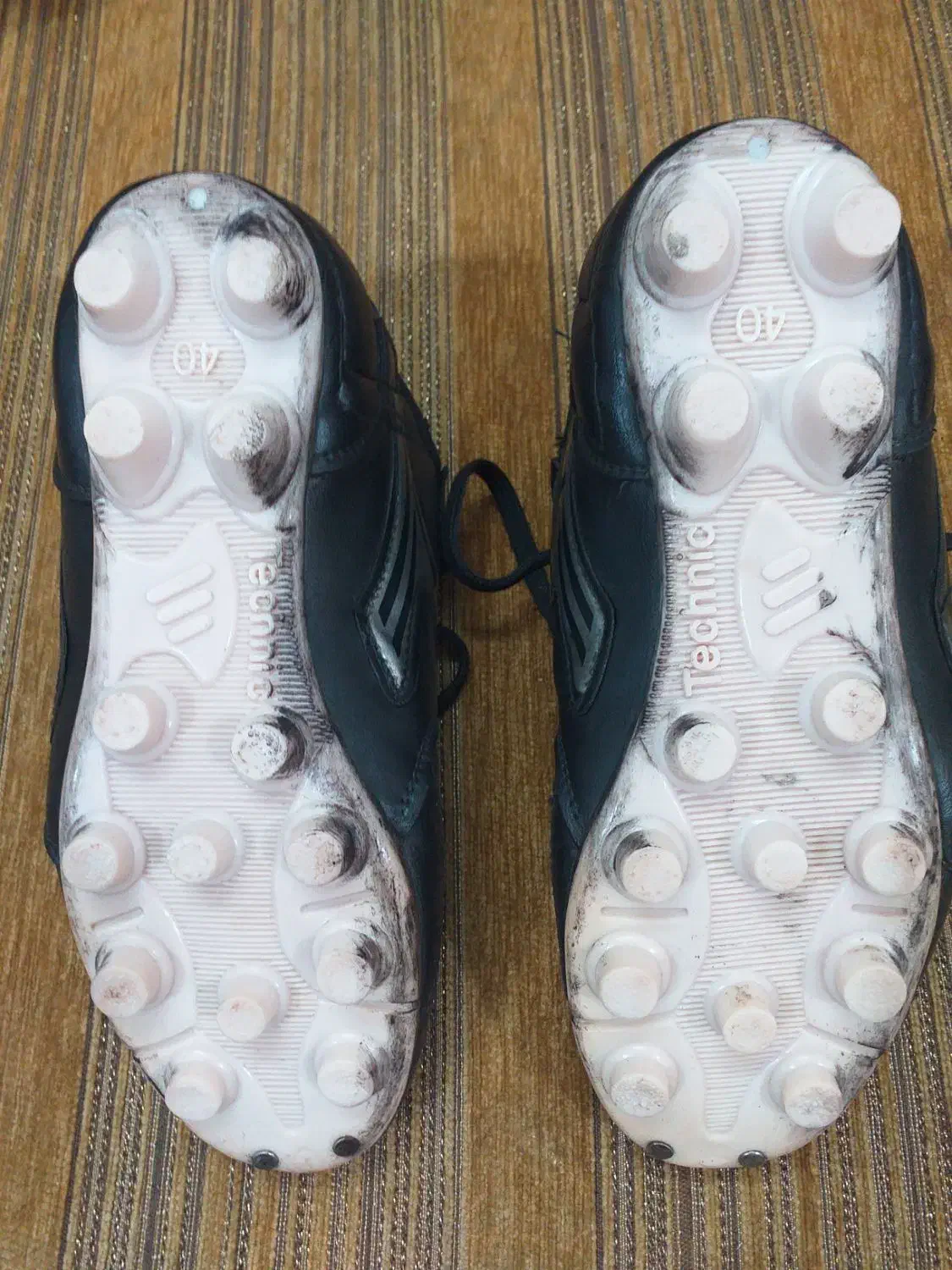 کفش فوتبال چمنی TECHNiC|کیف، کفش، کمربند|بهبهان, |دیوار