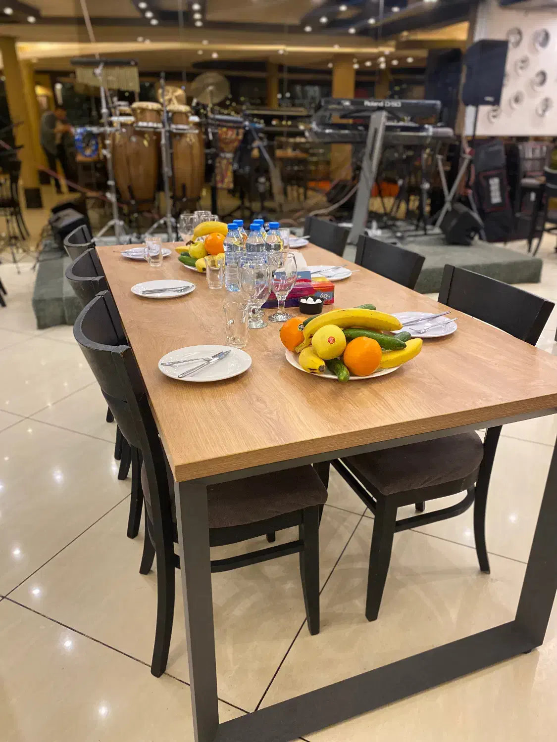 اشپز و کمک اشپز|استخدام خدمات فروشگاه و رستوران|تهران, یوسفآباد|دیوار