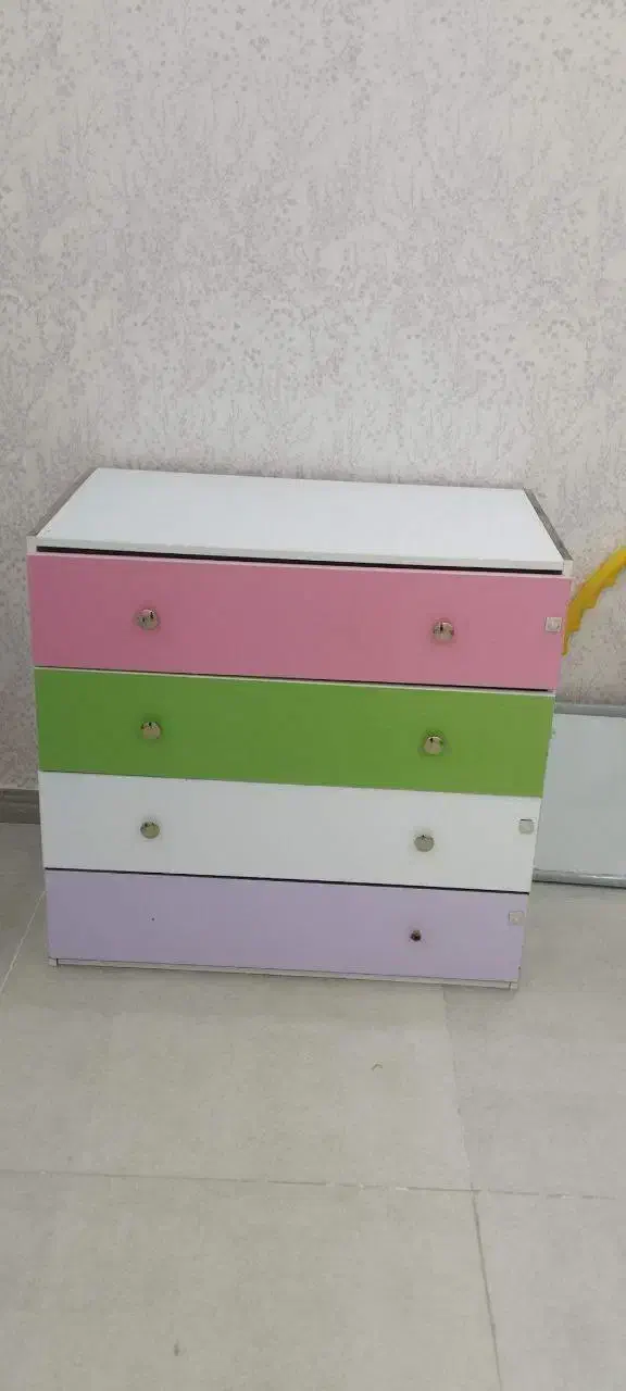 دو عدد تخت و کمد نوجوان|تخت و سرویس خواب|اسلام‌‌آباد غرب, |دیوار