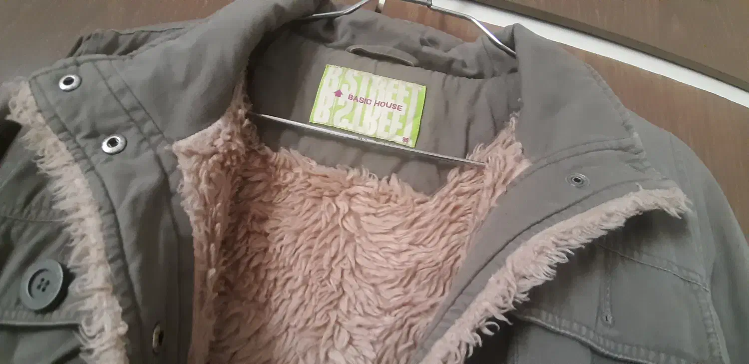 پالتو  زنانه خارجی بسیار گرم|لباس|کرج, فاز ۳ گوهردشت|دیوار