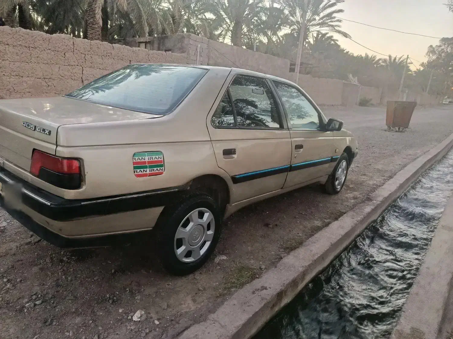 پژو ۸۲|خودرو سواری و وانت|بم, |دیوار