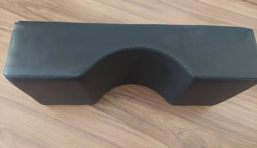 بالش زیر گردنی چرمی اکستنشن مژه|آرایشی، بهداشتی، درمانی|خلخال, |دیوار