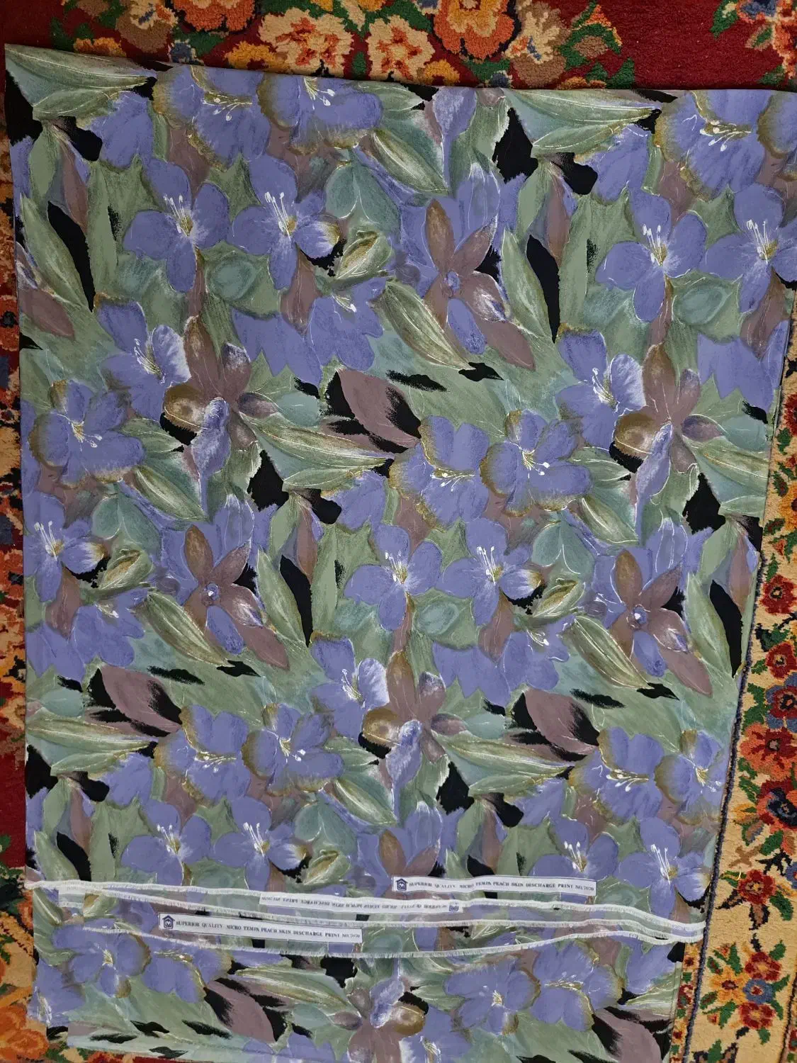 پارچه لباسی زیبا|لوازم خیاطی و بافتنی|شیراز, فخرآباد (دروازه کازرون)|دیوار