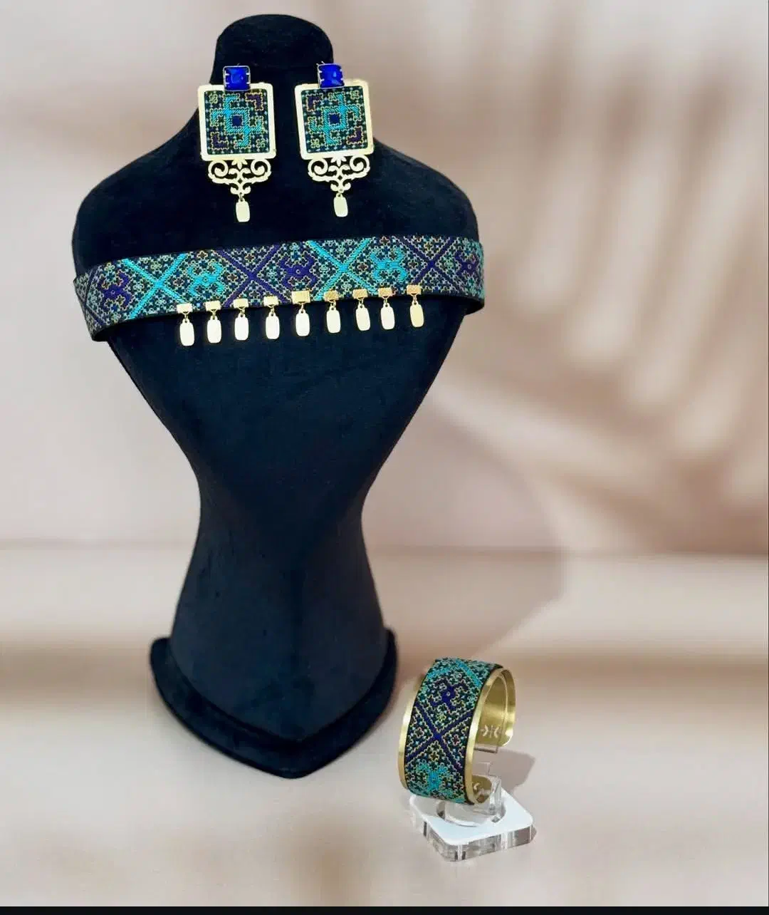 اموزش سوزن دوزی بلوچ|خدمات آموزشی|نیشابور, دارایی|دیوار