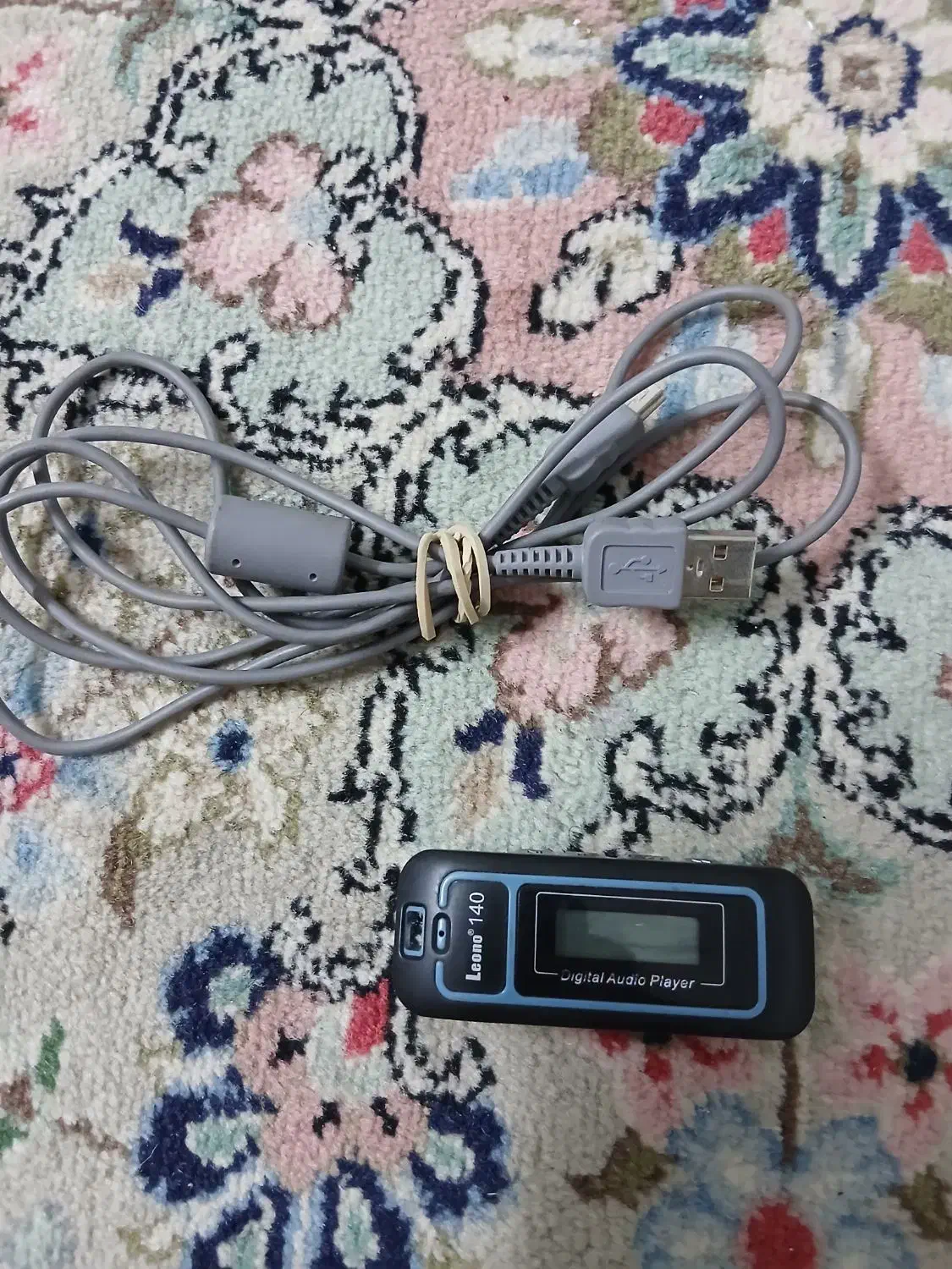 موزیک پلیر همراه|پخشکننده همراه|تهران, فلسطین (میدان انقلاب)|دیوار