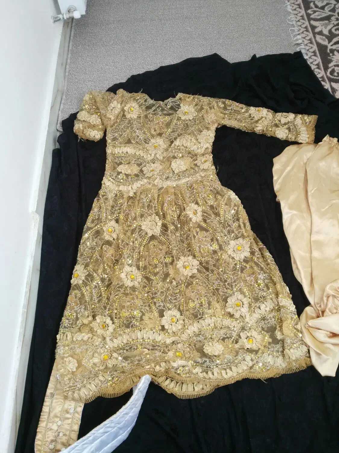 لباس کوردی|لباس|ایلام, |دیوار