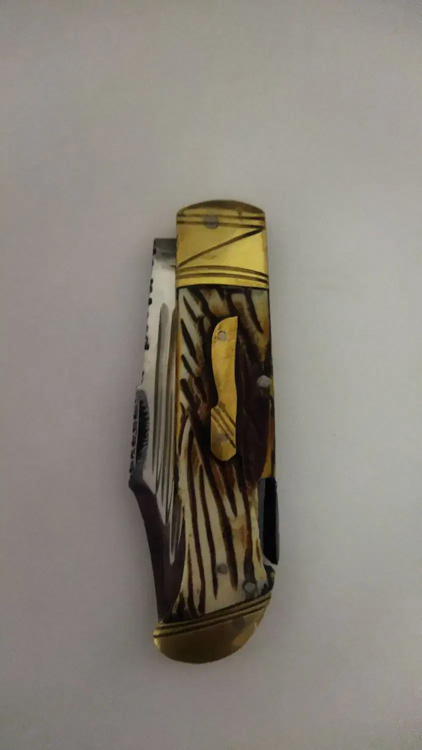 چاقو کلکسیونی|کلکسیون اشیاء عتیقه|همدان, |دیوار