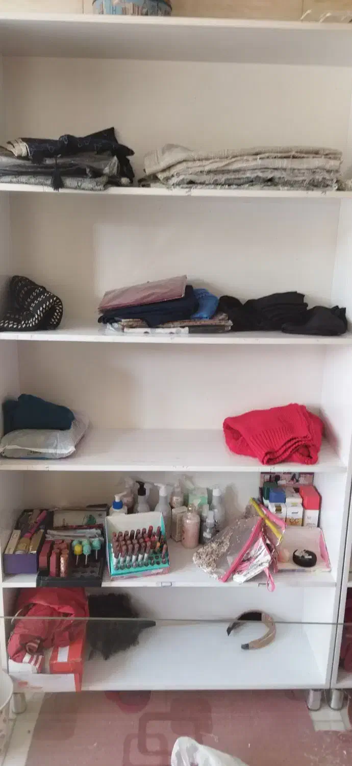 ویترین مغازه جای لباس|فروشگاه و مغازه|فردیس, شهرک وحدت|دیوار