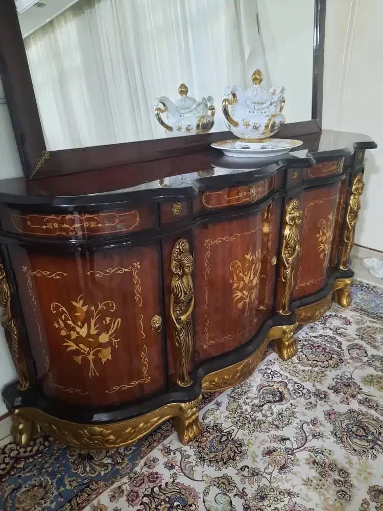 آینه و کنسول|آرایشگاه و سالنهای زیبایی|شهریار, شهرک بهاران (ویره)|دیوار