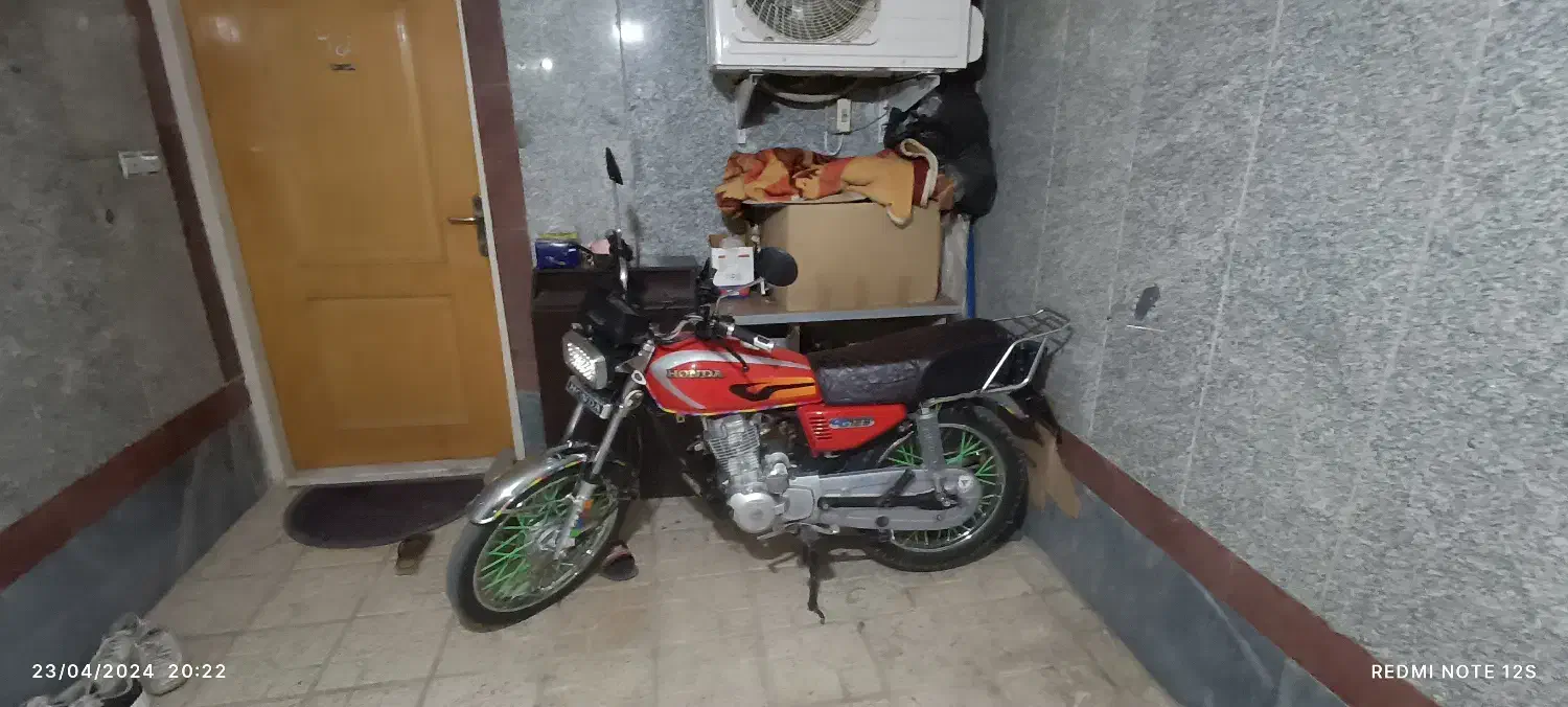 موتورسیکلت 125 پرواز استارتی|موتورسیکلت|اصفهان, مفتح|دیوار