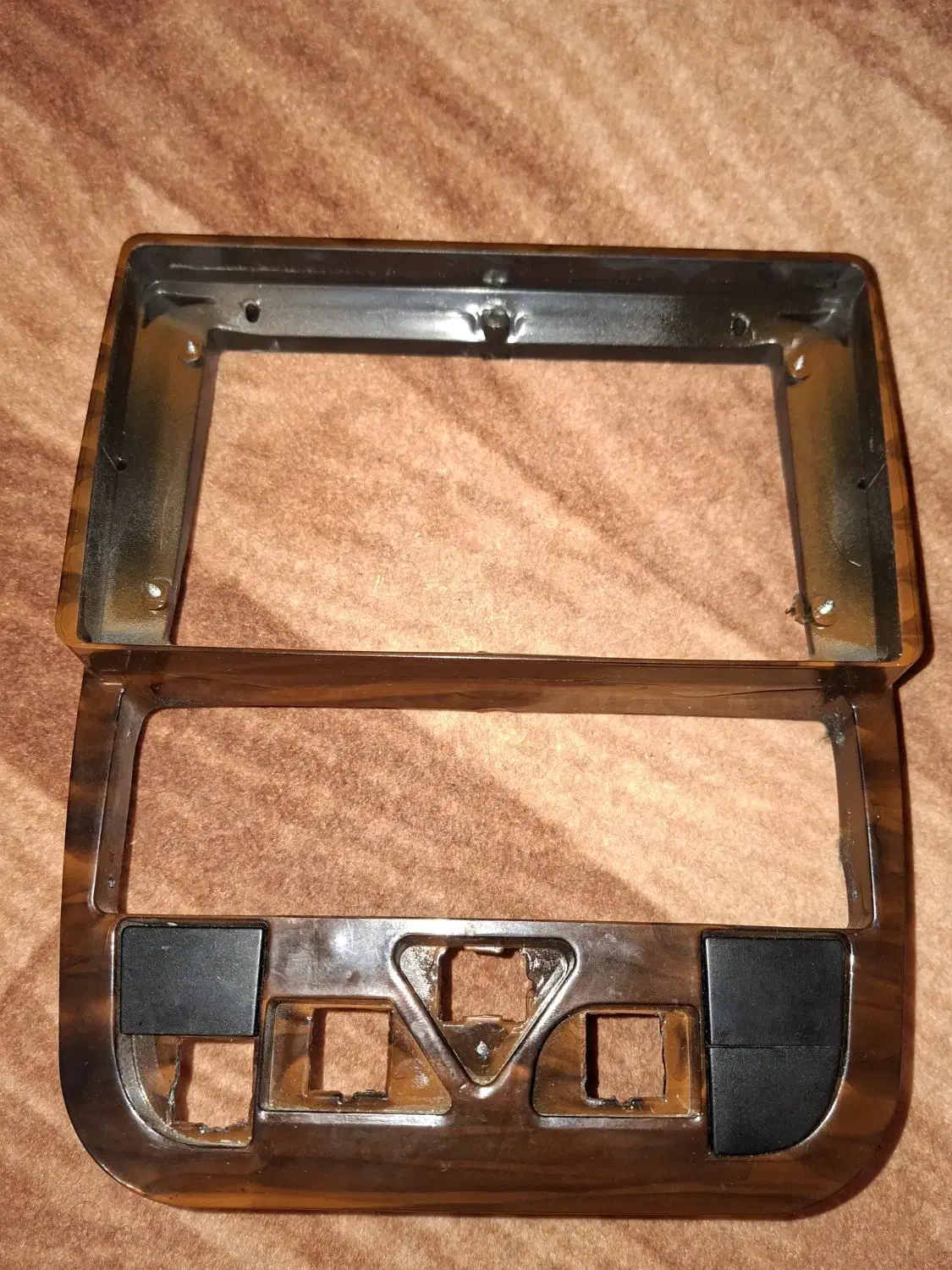 قاب مانیتور سمند و پژو سینه جدید. چراغ عقب خطر پژو|قطعات یدکی و لوازم جانبی|میاندوآب, |دیوار