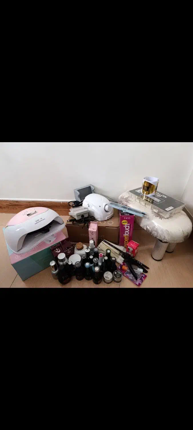 لوازم کاشت ناخن|آرایشی، بهداشتی، درمانی|رودهن, |دیوار