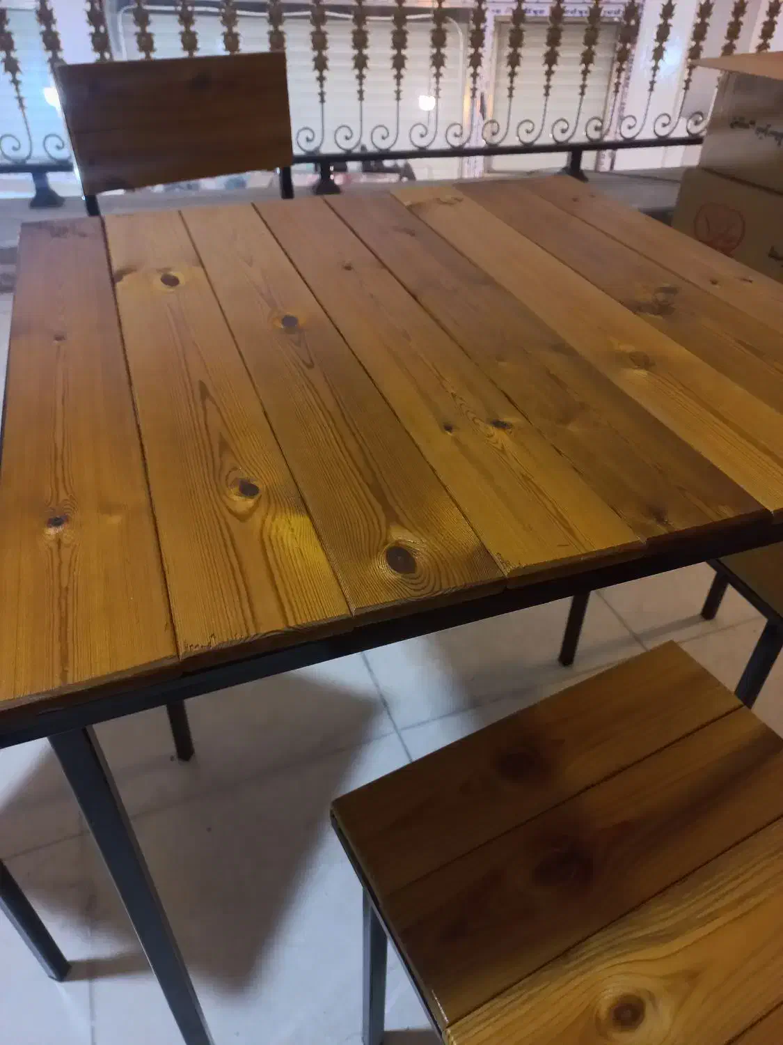 میز و صندلی|میز و صندلی غذاخوری|خسروشاه, |دیوار