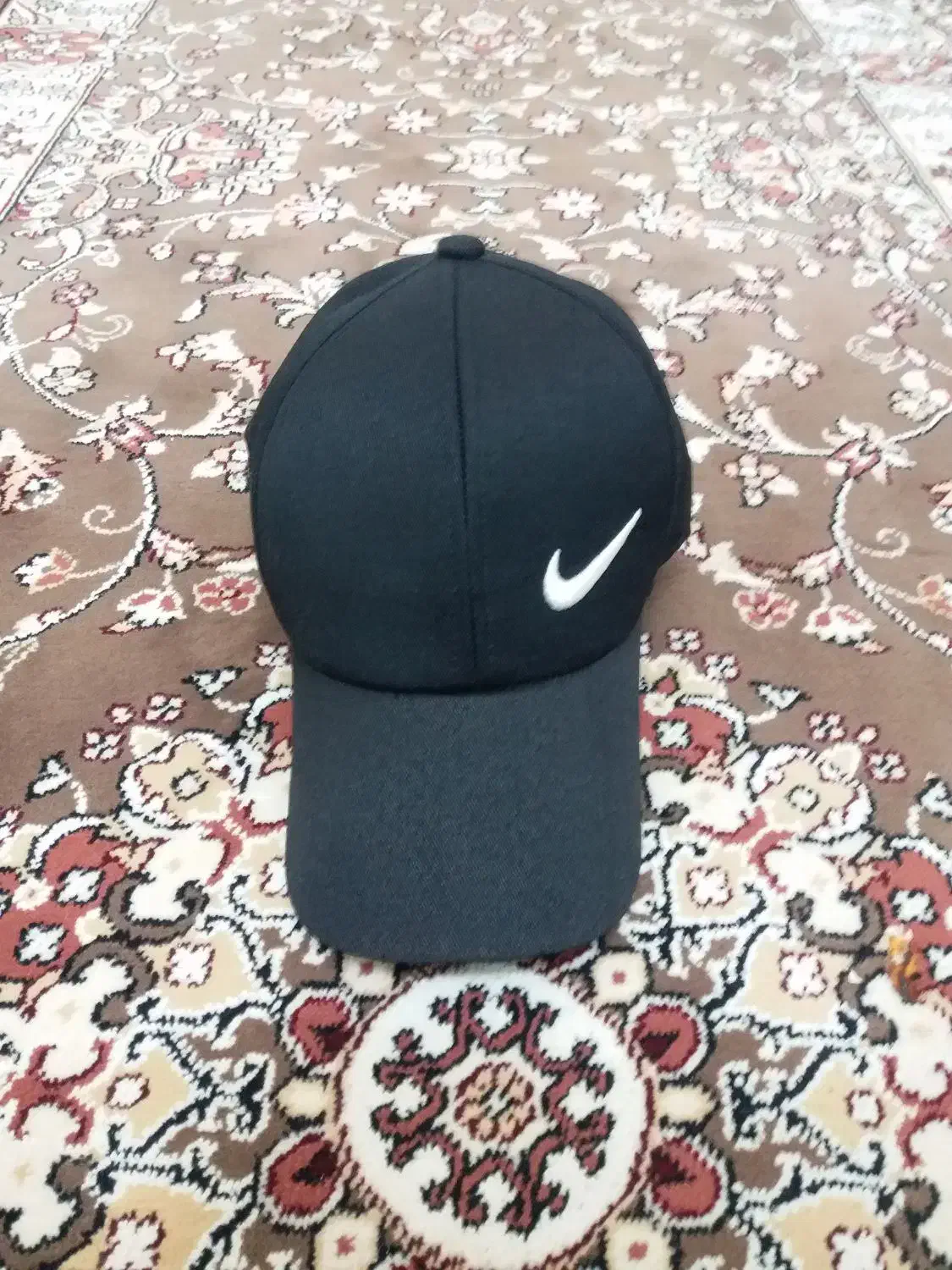 کلاه نایکی|لباس|قم, شاه ابراهیم|دیوار