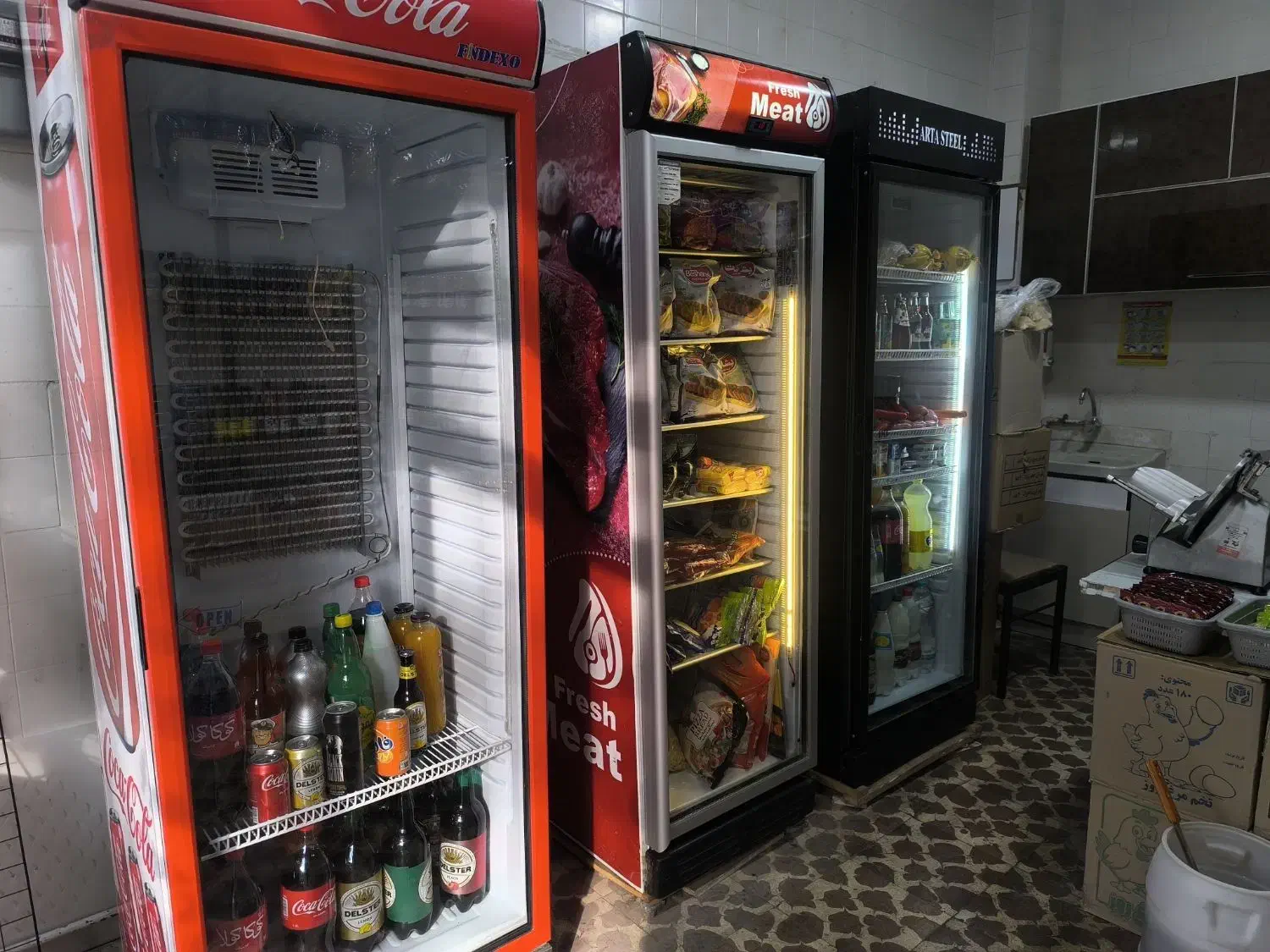 فروش یخچال وکالباس بروترازو ..قفسه و..|فروشگاه و مغازه|مرند, |دیوار