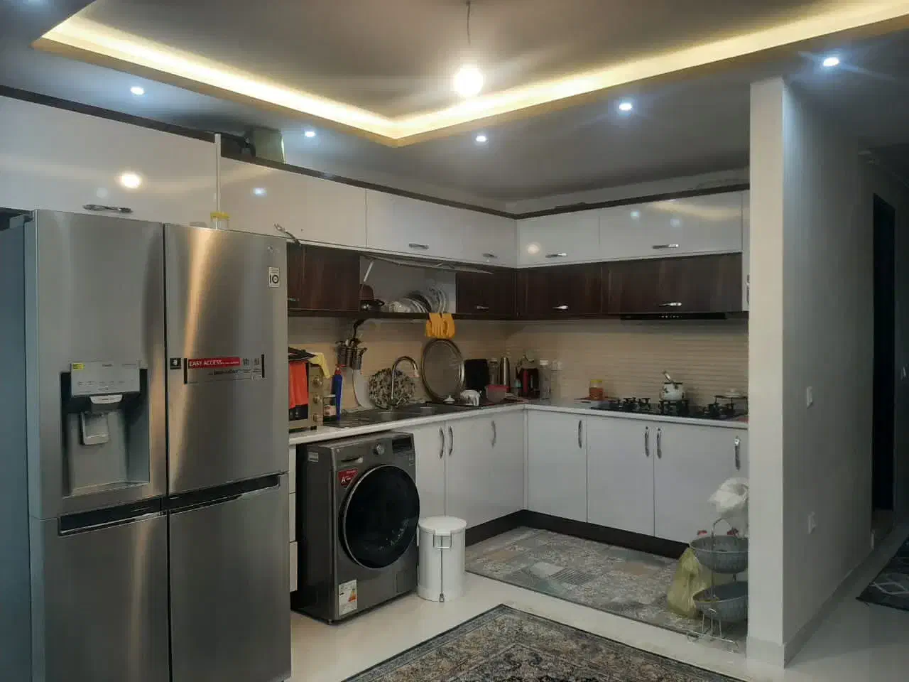 واحد نوساز ۱۱۰ متری دو خواب وسط شهر|فروش آپارتمان|پرهسر, |دیوار